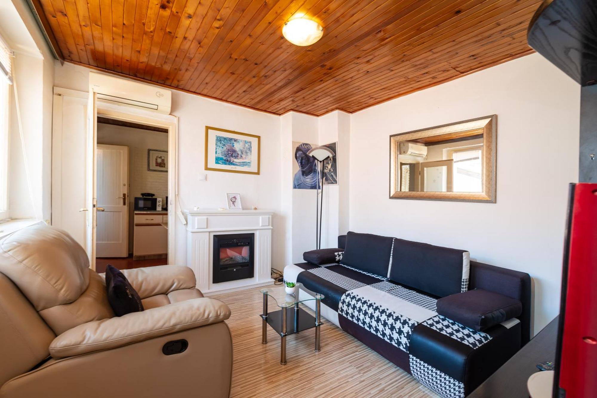 Ferienwohnung Timeless Antique Old Town With Terrace Zadar Exterior foto