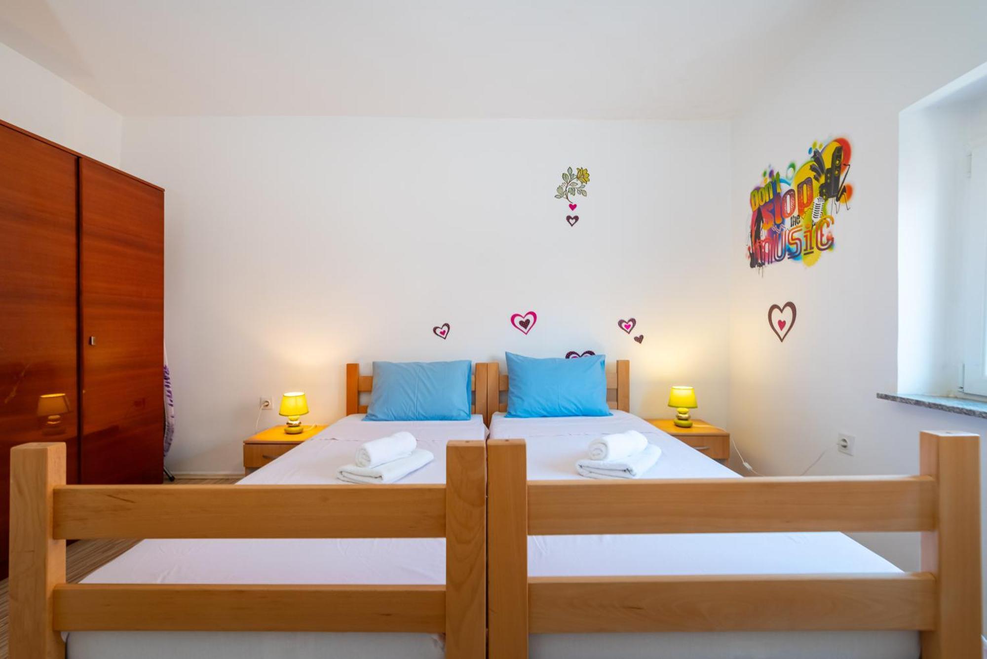 Ferienwohnung Timeless Antique Old Town With Terrace Zadar Exterior foto
