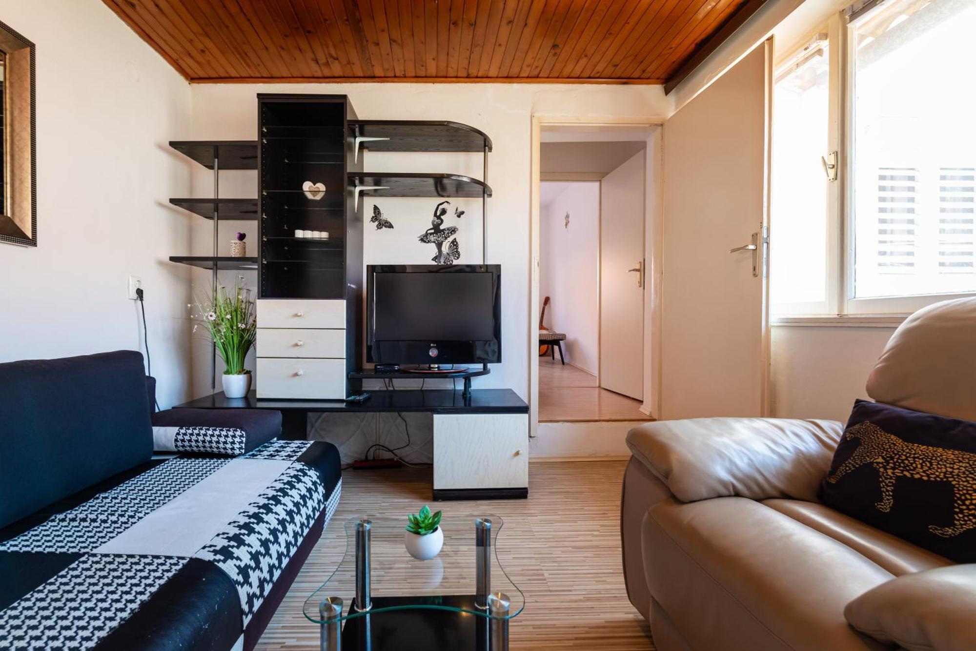 Ferienwohnung Timeless Antique Old Town With Terrace Zadar Exterior foto