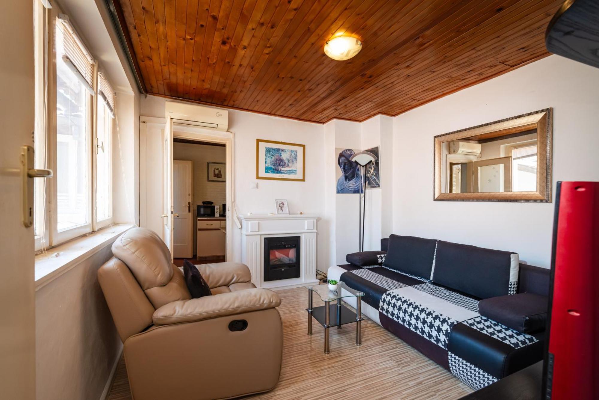 Ferienwohnung Timeless Antique Old Town With Terrace Zadar Exterior foto