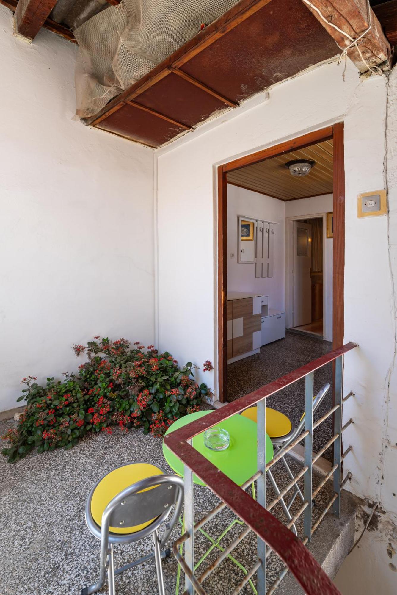 Ferienwohnung Timeless Antique Old Town With Terrace Zadar Exterior foto